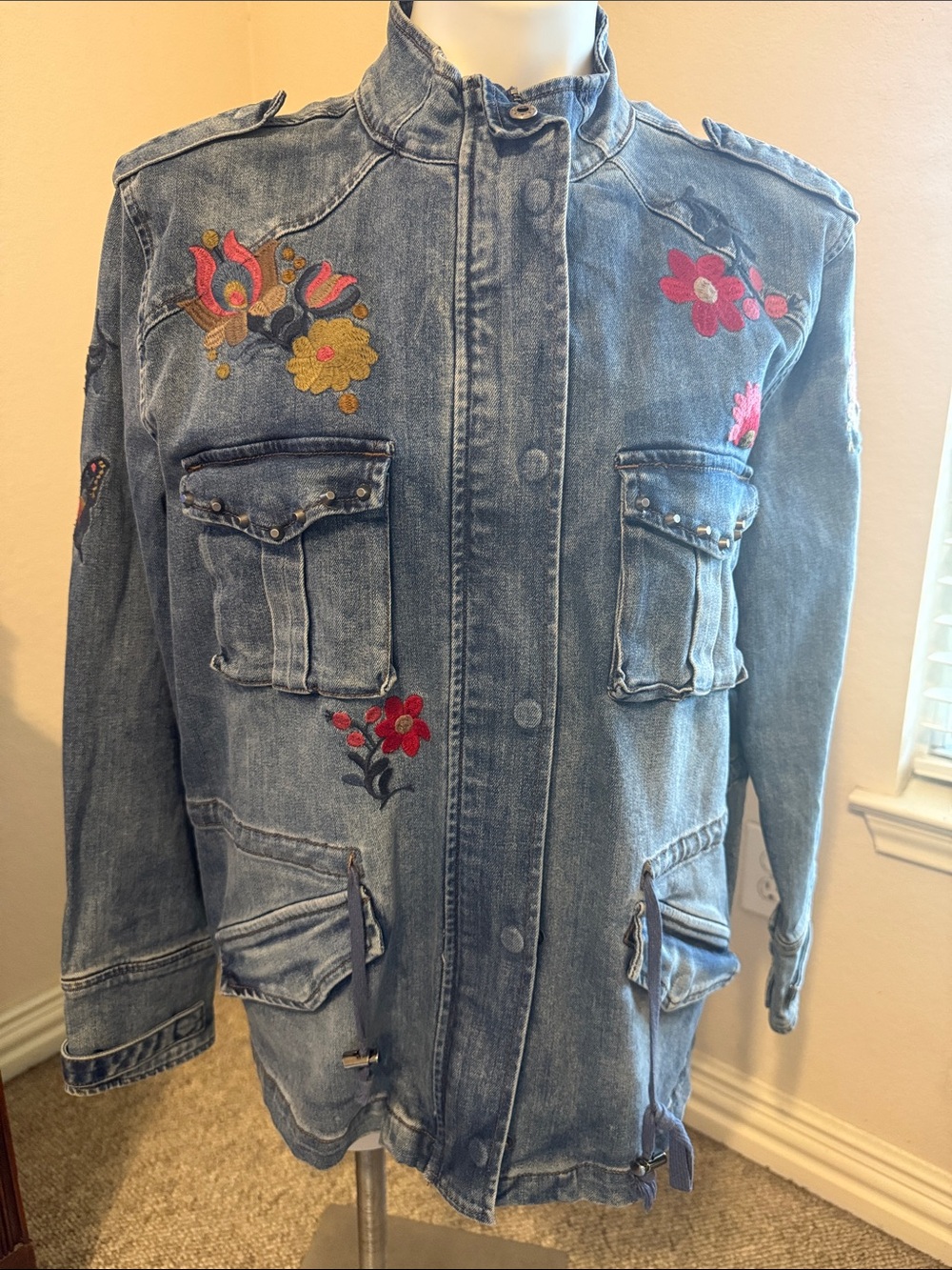 Billy T Embroidered Medium Wash Denim Jacket - Blue - Large